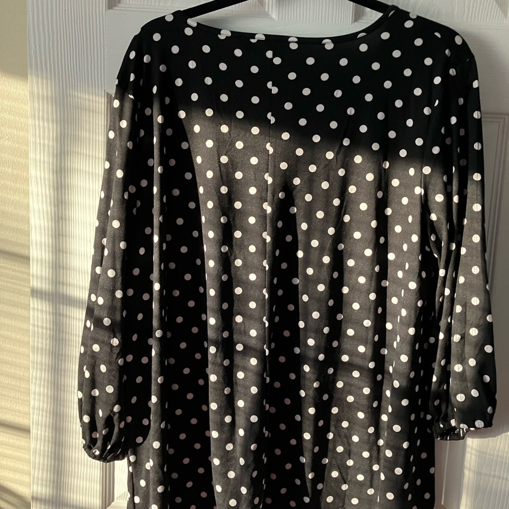 Women’s Black Polka Dot Long Sleeve Top